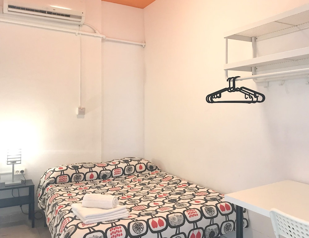 Habitación Doble Económica, Baño Compartido