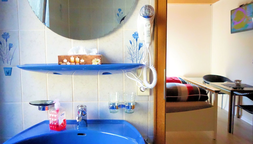 Deluxe Double Room, 1 King Bed, Allergy Friendly (2) photo 2