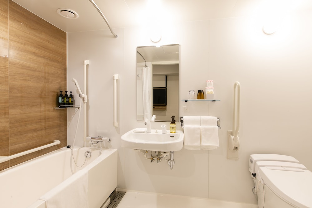 Twin Room, Non Smoking - Photo 11