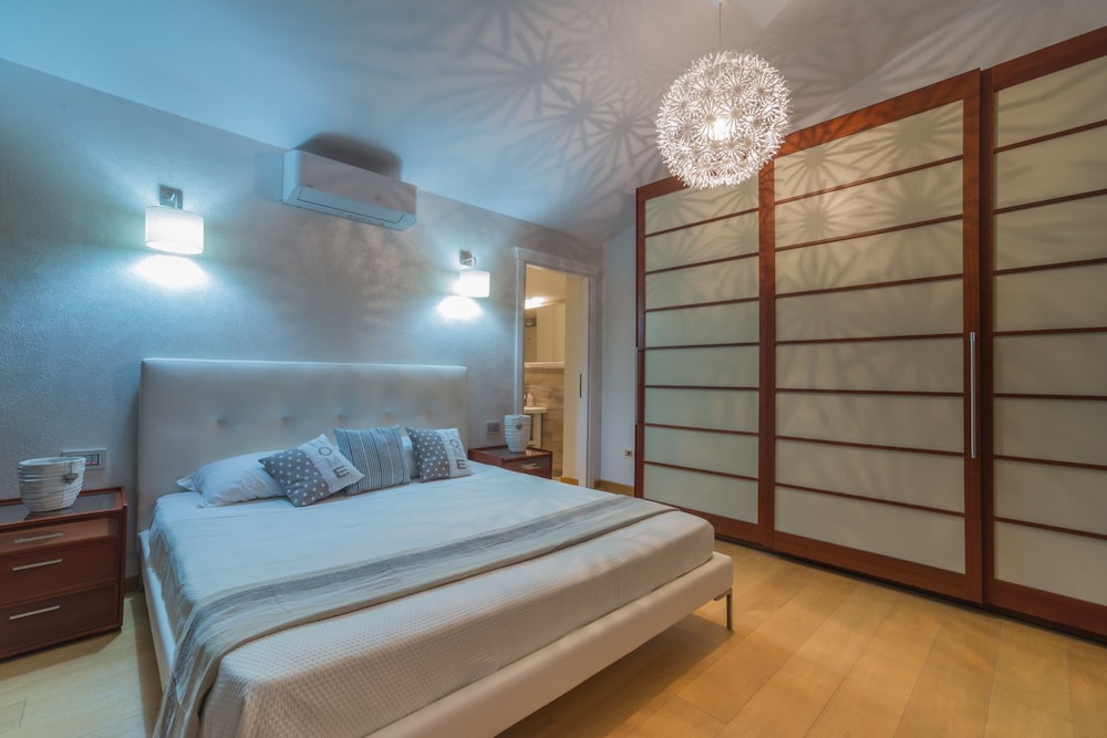 Romantic Triple Room, Multiple Beds, Mountain View photo 3