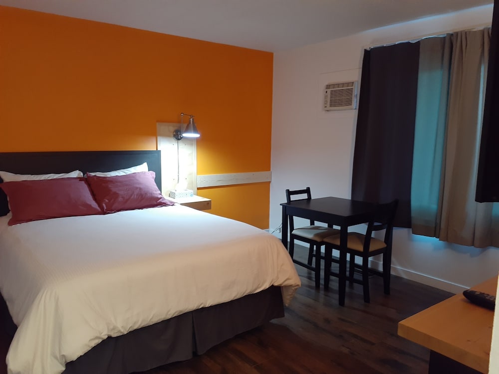 Basic Single Room