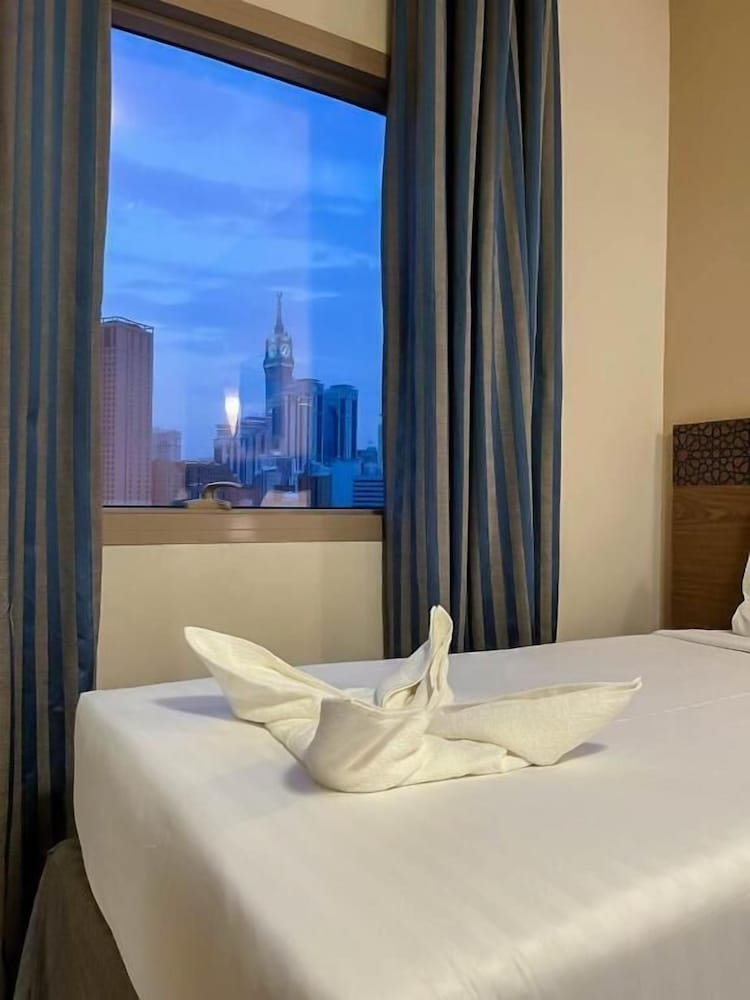 Twin Room, City View photo 3