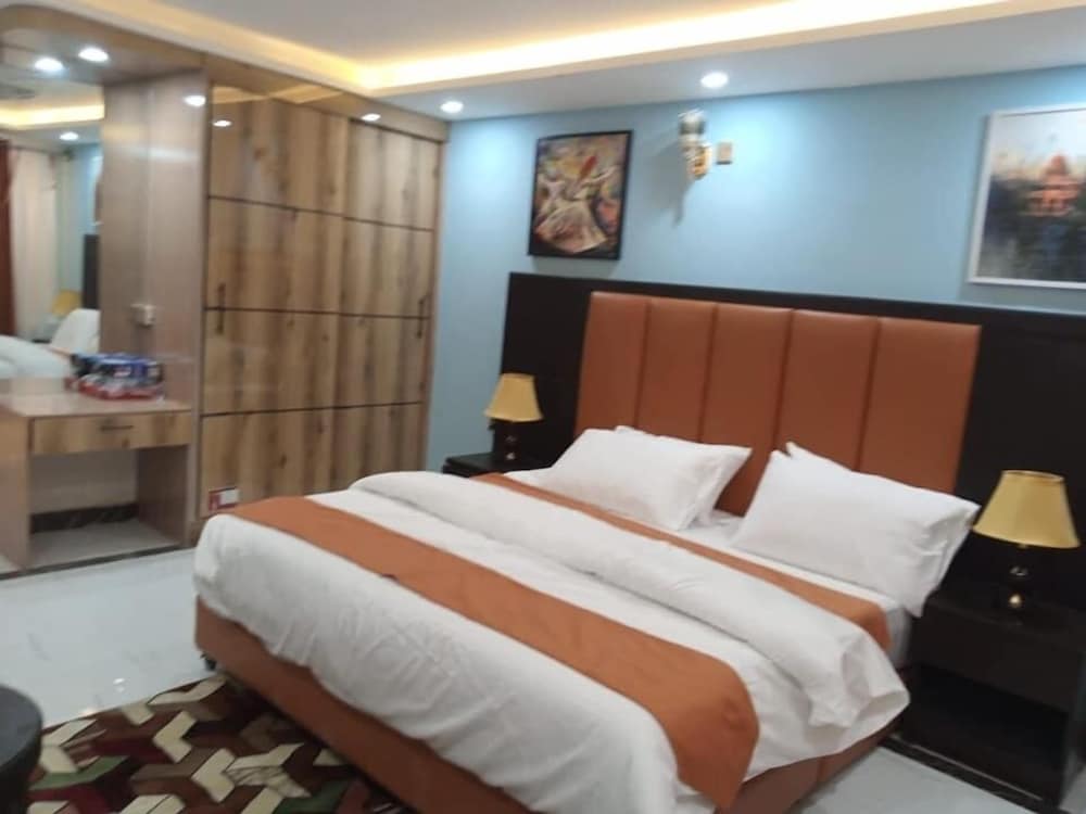 Deluxe Double Room photo 3