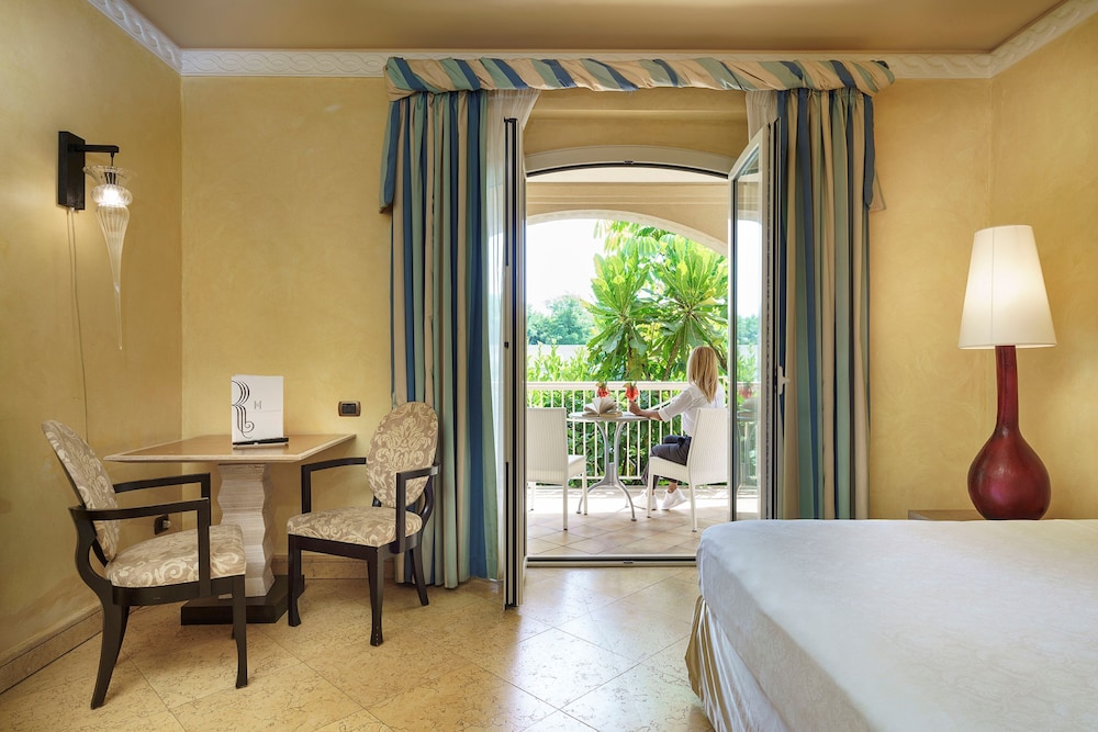 Deluxe Double or Twin Room - Photo 5