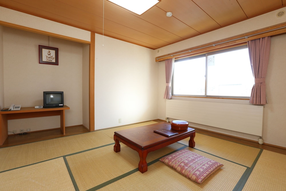 Japanese Style Standard Room, Shared Bathroom photo 1