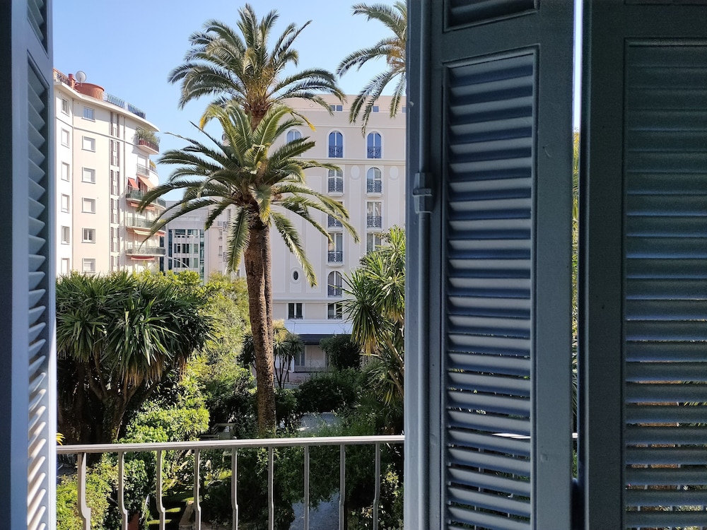 Double Room, Balcony, Garden View photo 3