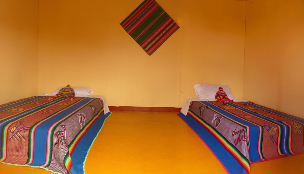 Twin Room, 2 Twin Beds, Lake View photo 1