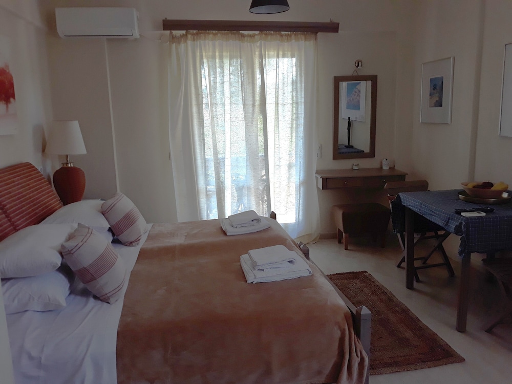 Superior Prestige 2 Bedrooms Apartment With Balcony & Pool View