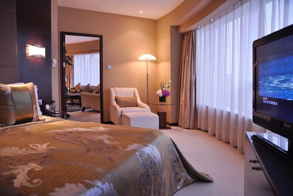 Mooncake Deluxe Room