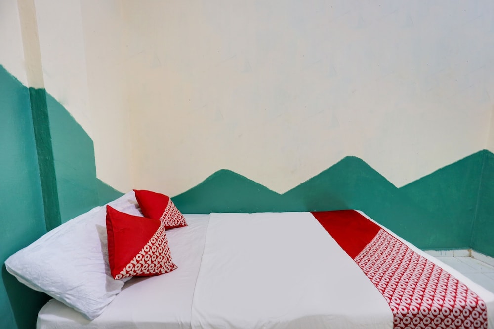 Economy Double Room - Photo 6