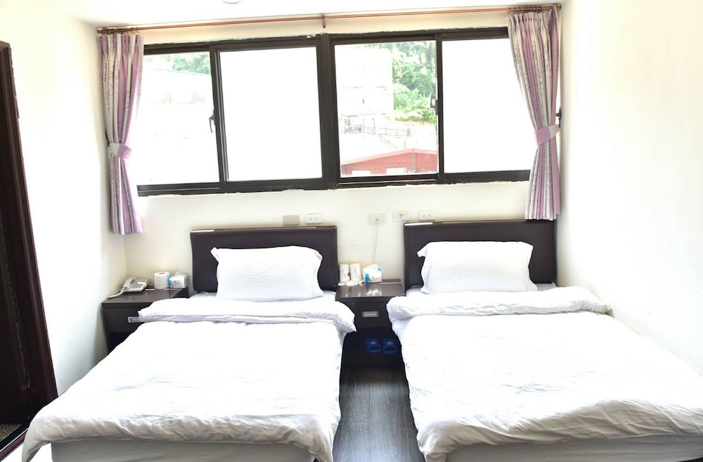 Economy Double Room photo 2