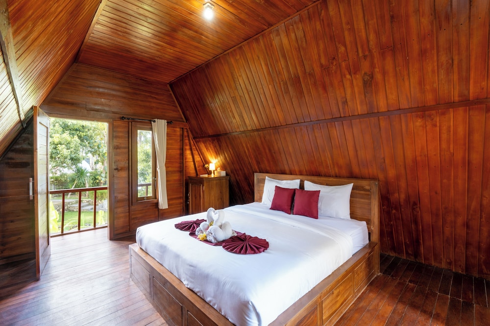 Standard Double Room, Garden View