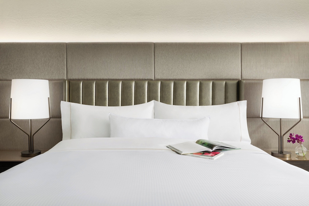 Superior Room, 1 King Bed, City View - Photo 5