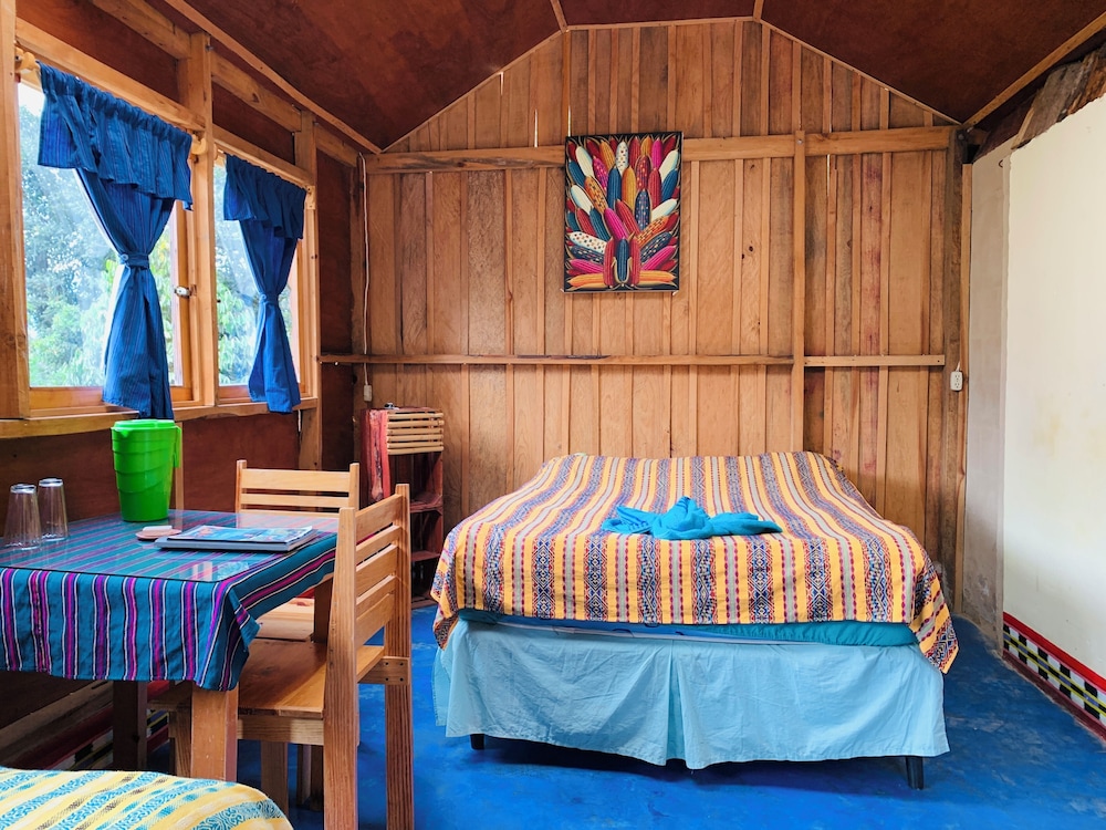 Standard Cabin, 1 Bedroom, Ensuite, Courtyard View photo 3