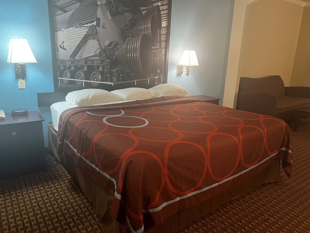 Studio Suite, 1 King Bed, Non Smoking - Photo 8