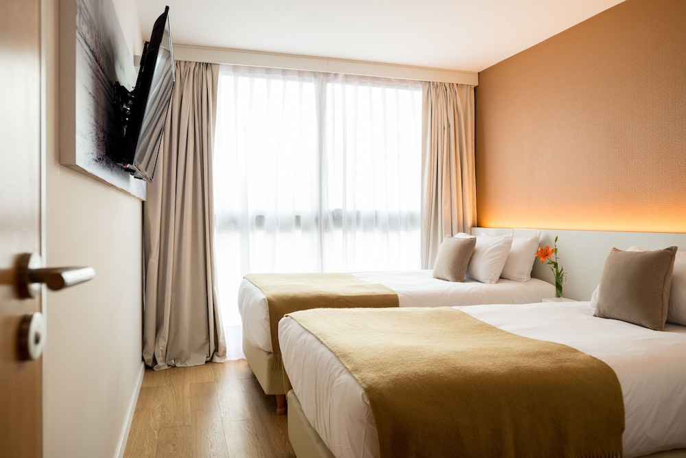 Deluxe Suite, 2 Twin Beds
