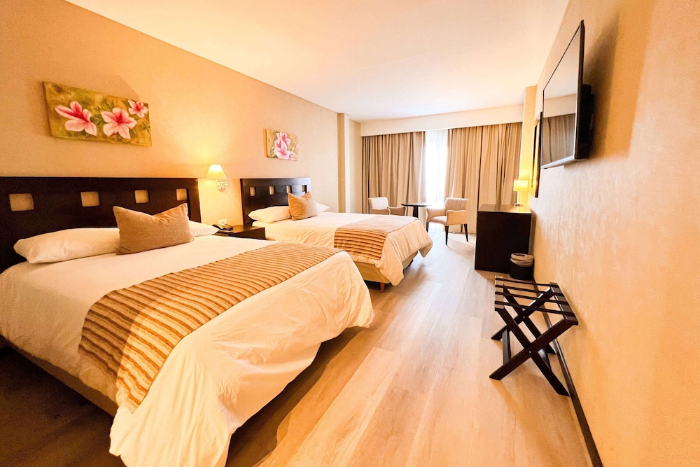 Superior Room, 2 Queen Beds photo 1