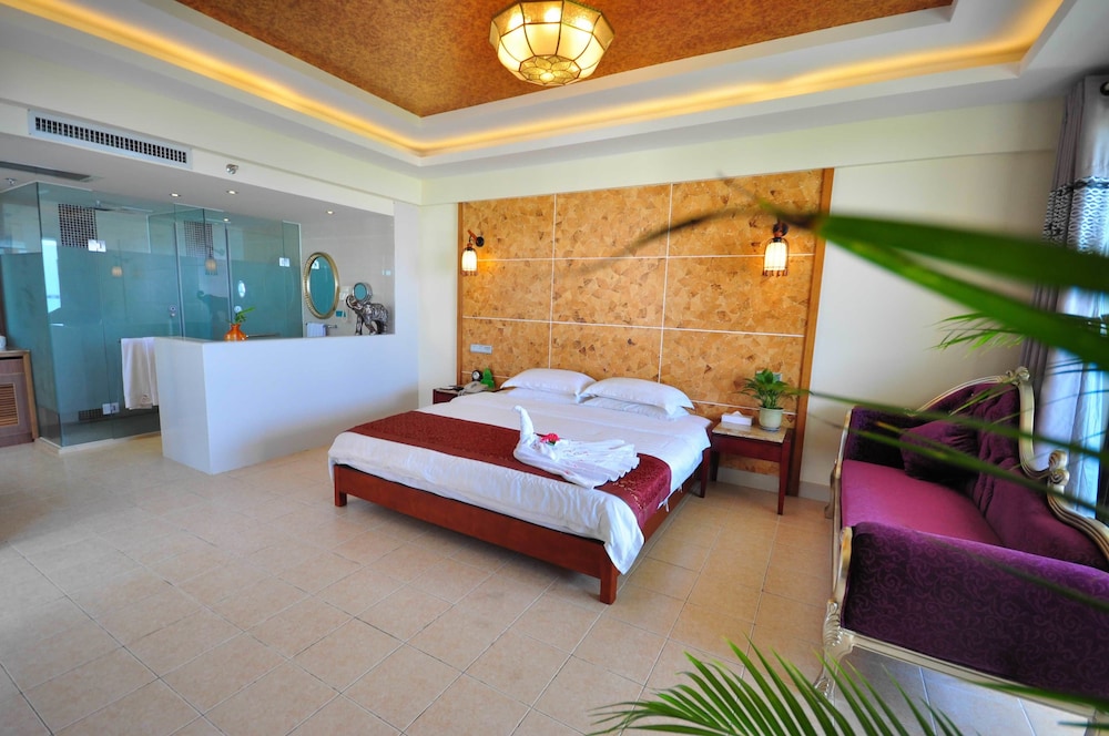 Deluxe Suite photo 1