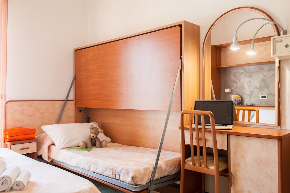 Double Room, Sea View - Photo 3