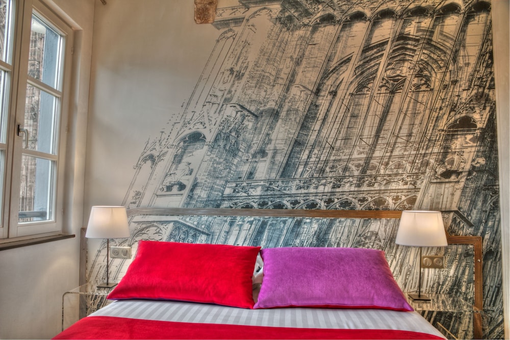 Double Room (Cathedral View) - Photo 23