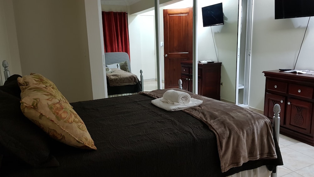 Exclusive Studio Suite, Mountain View photo 2