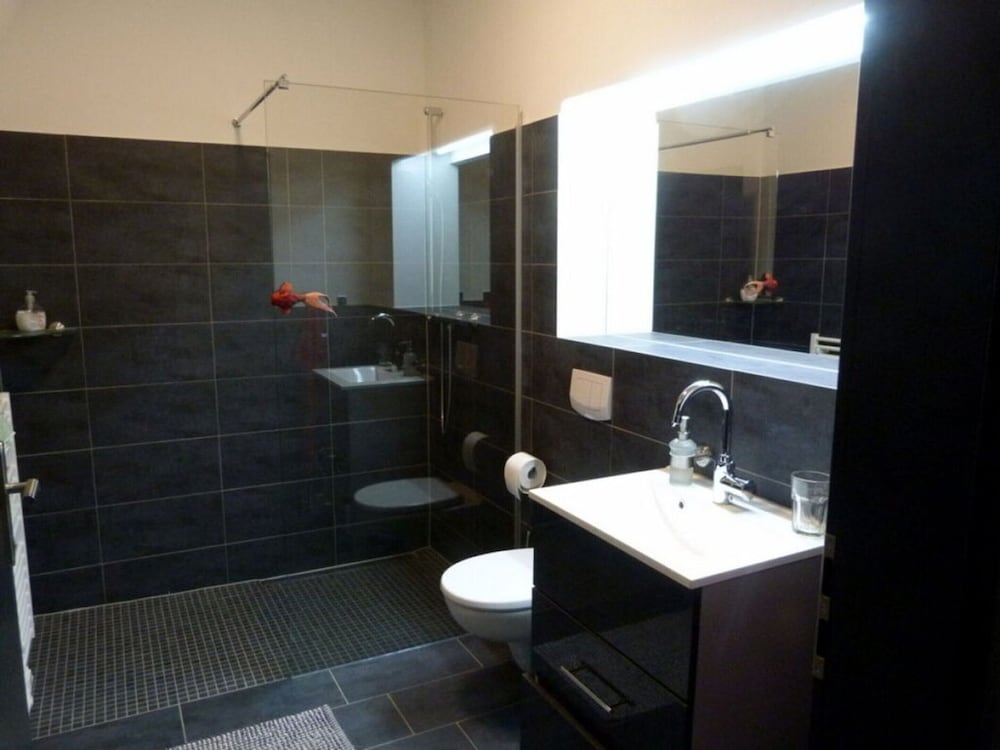 House photo 3