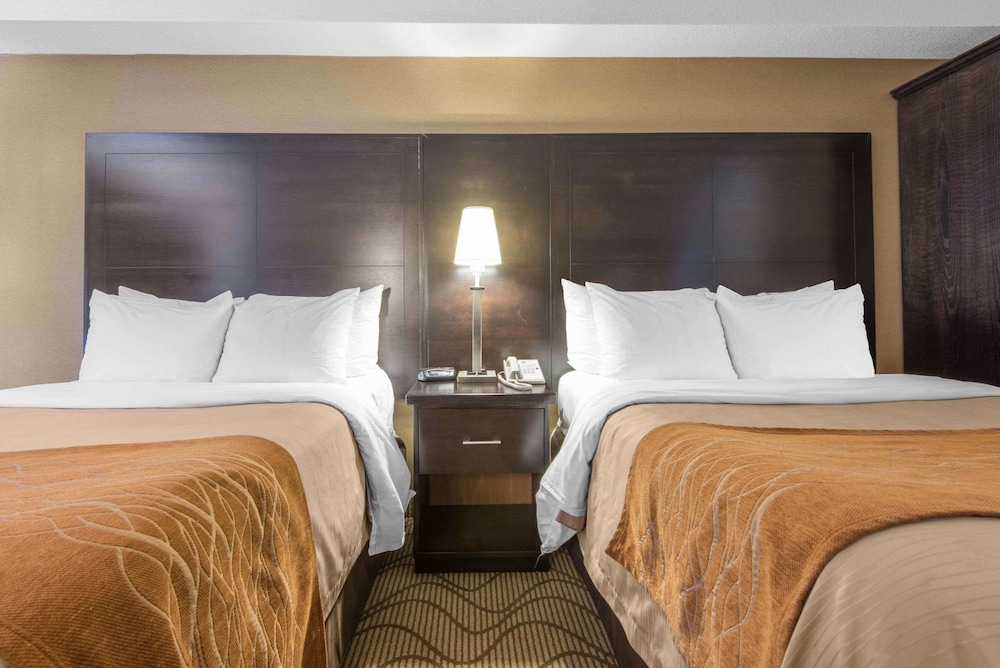 Standard Room, 2 Queen Beds, Non Smoking (Upper Floor) photo 3
