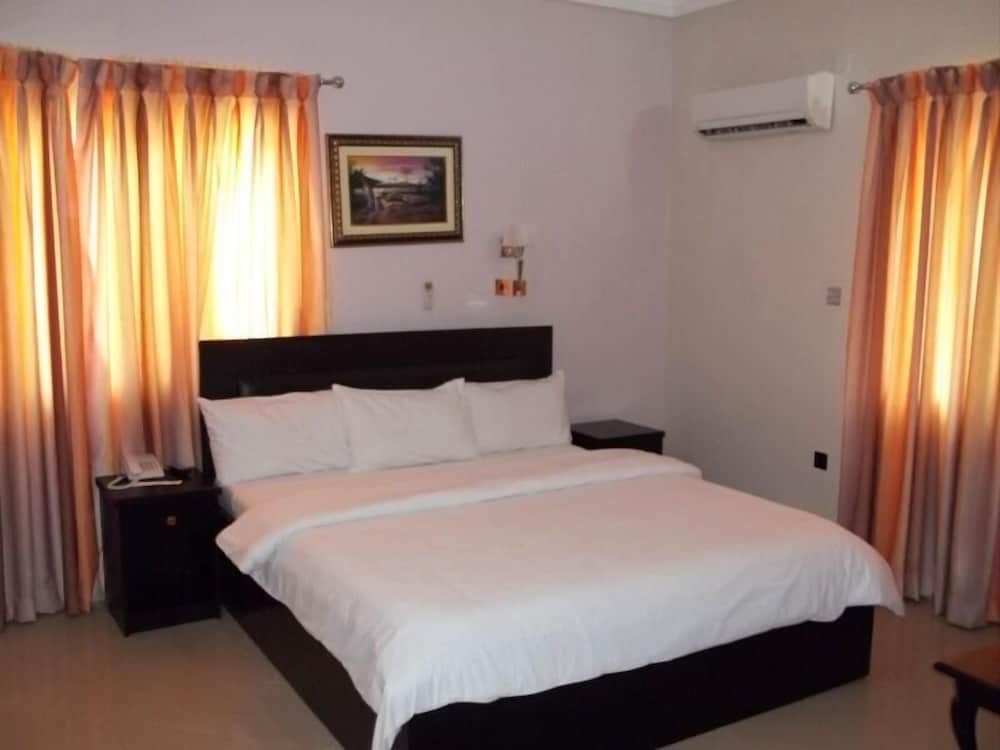 Deluxe Room - Photo 1