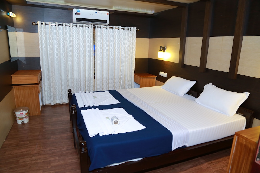 Deluxe Double Room, 1 Double Bed photo 1