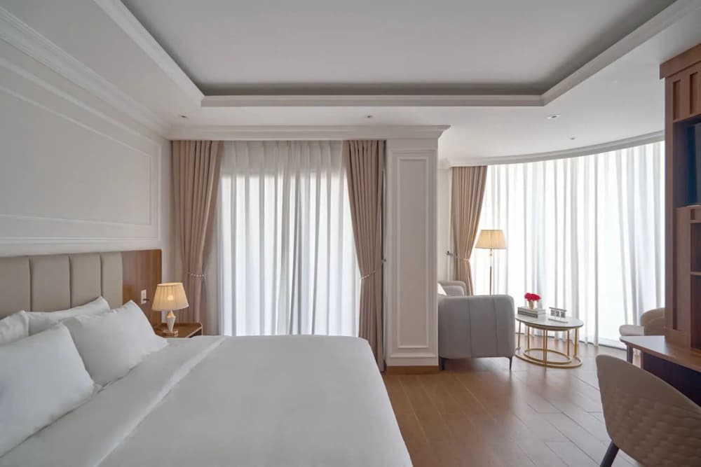 Premier Double Room, City View