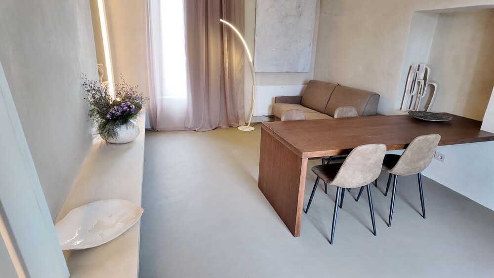 Luxury Suite