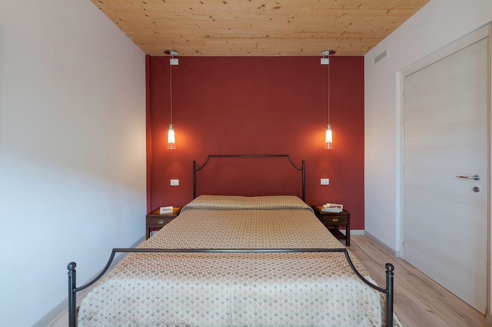 Romantic Apartment photo 2