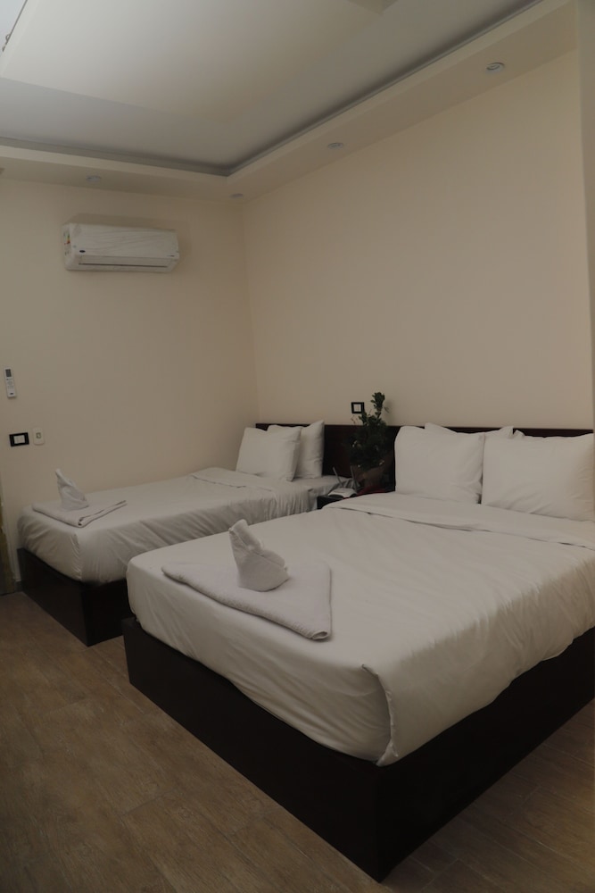 Family Triple Room photo 3