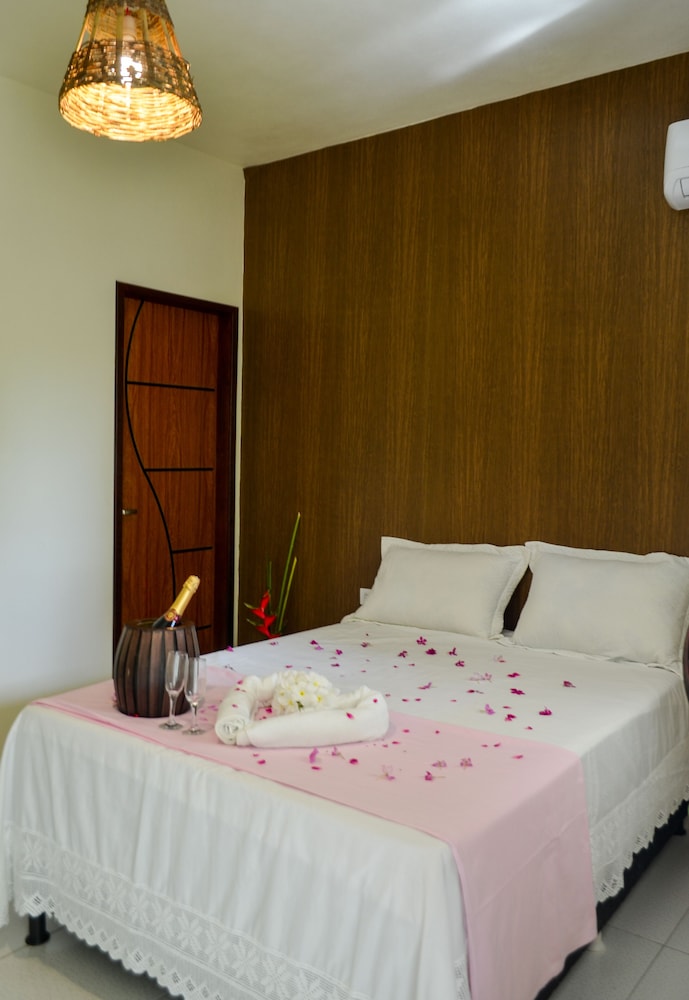 Double or Twin Room - Photo 4