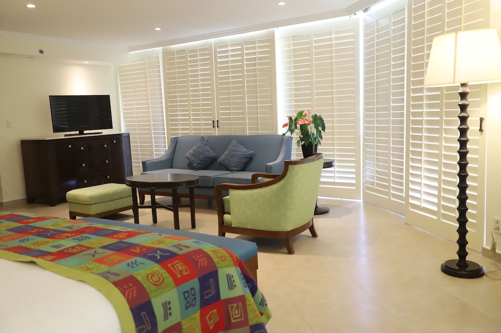 Junior Suite Golf View King - Photo 2