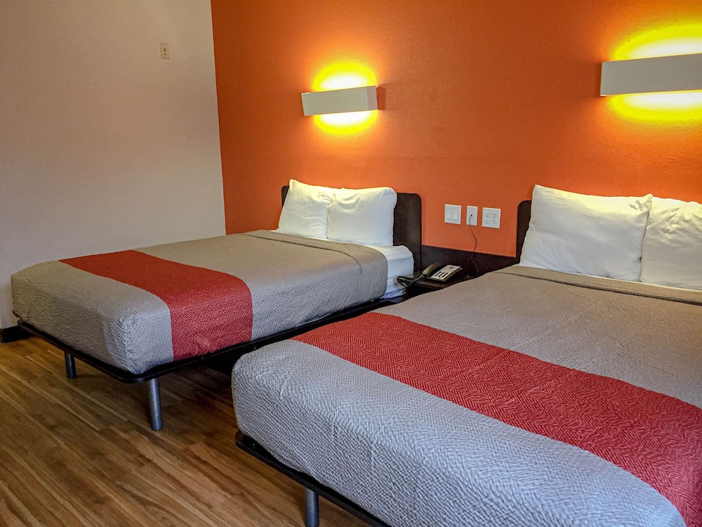 Deluxe Room, 2 Double Beds, Non Smoking, Refrigerator & Microwave - Photo 1