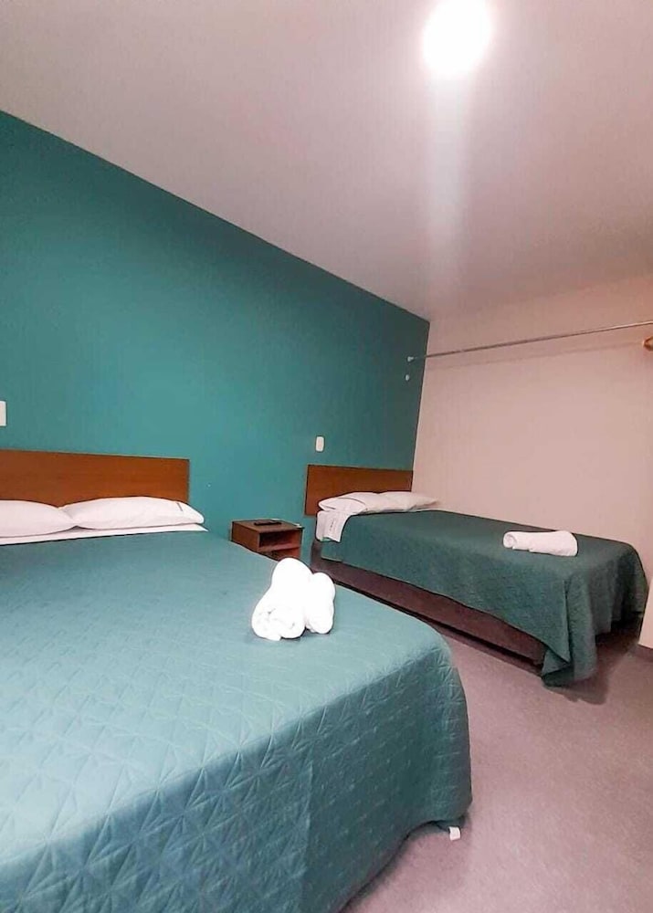 Standard Twin Room photo 3