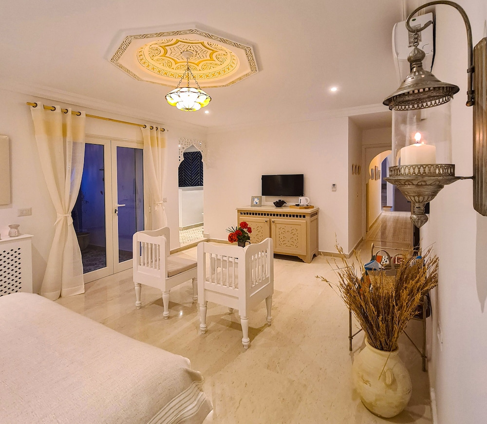 Deluxe Double Room photo 2