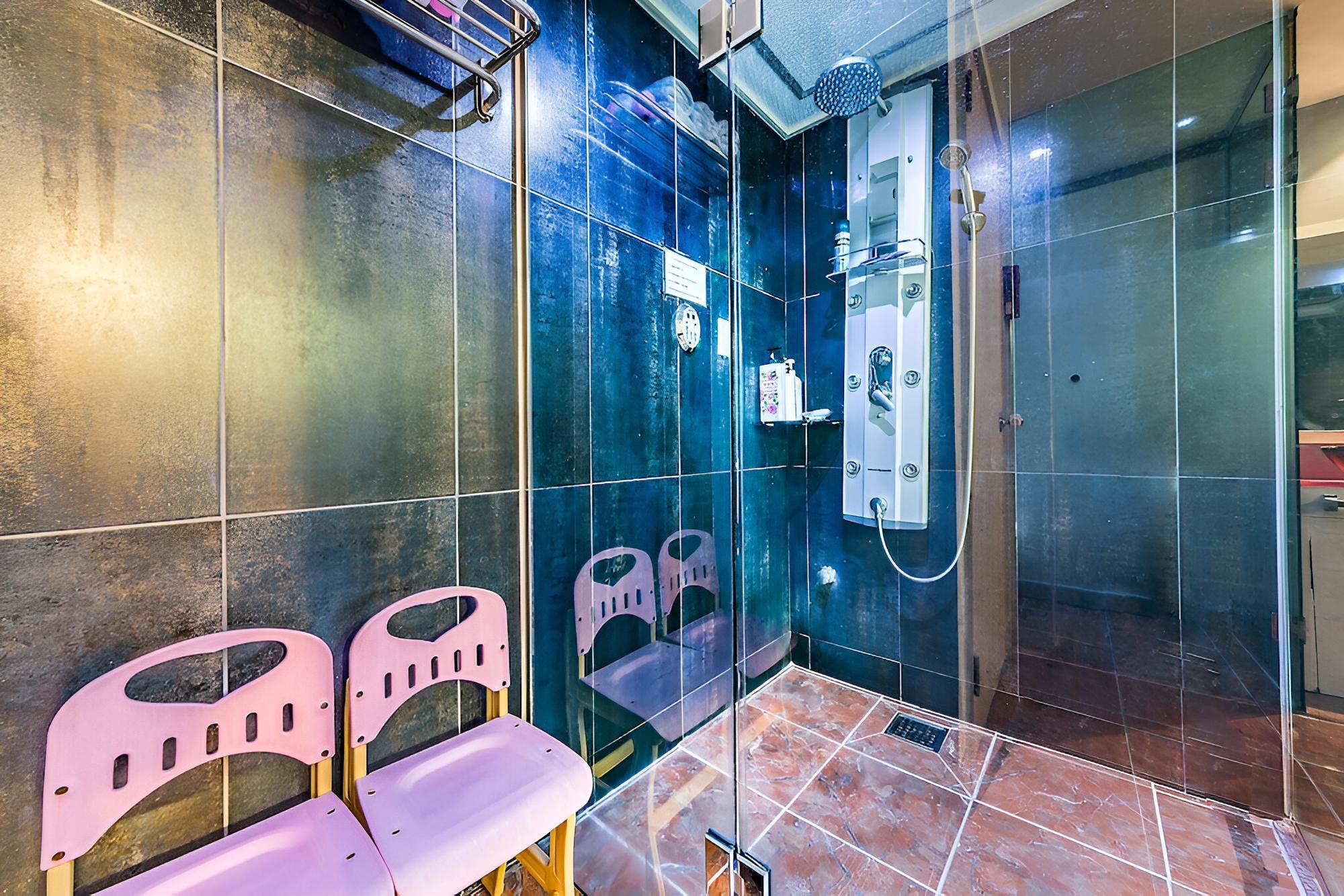 Room (Special room (round bathtub Netflix a) - Photo 12