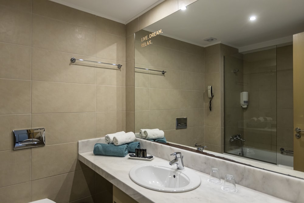 Junior Studio Suite, Sea View (Sharing pool) photo 3