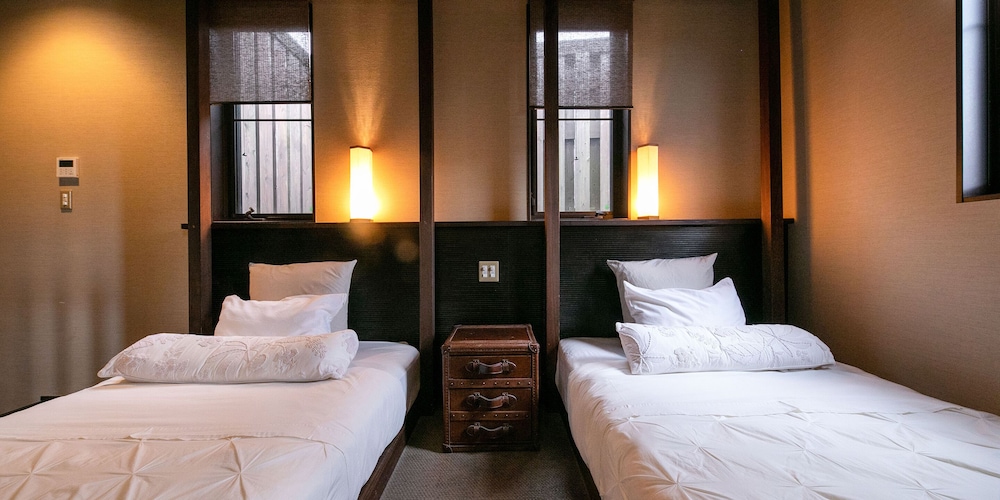 Japanese Western Style Twin Room with Open-air Bath, Annex Building (Hidari), Non Smoking photo 3
