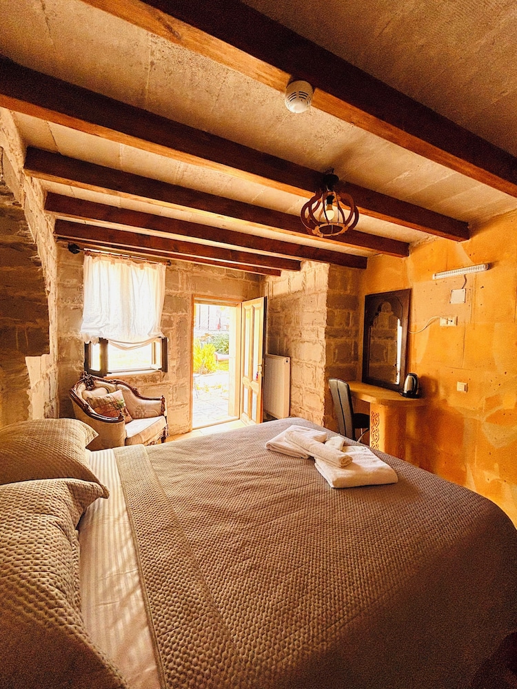 Economy Room, Garden View, Ground Floor photo 3