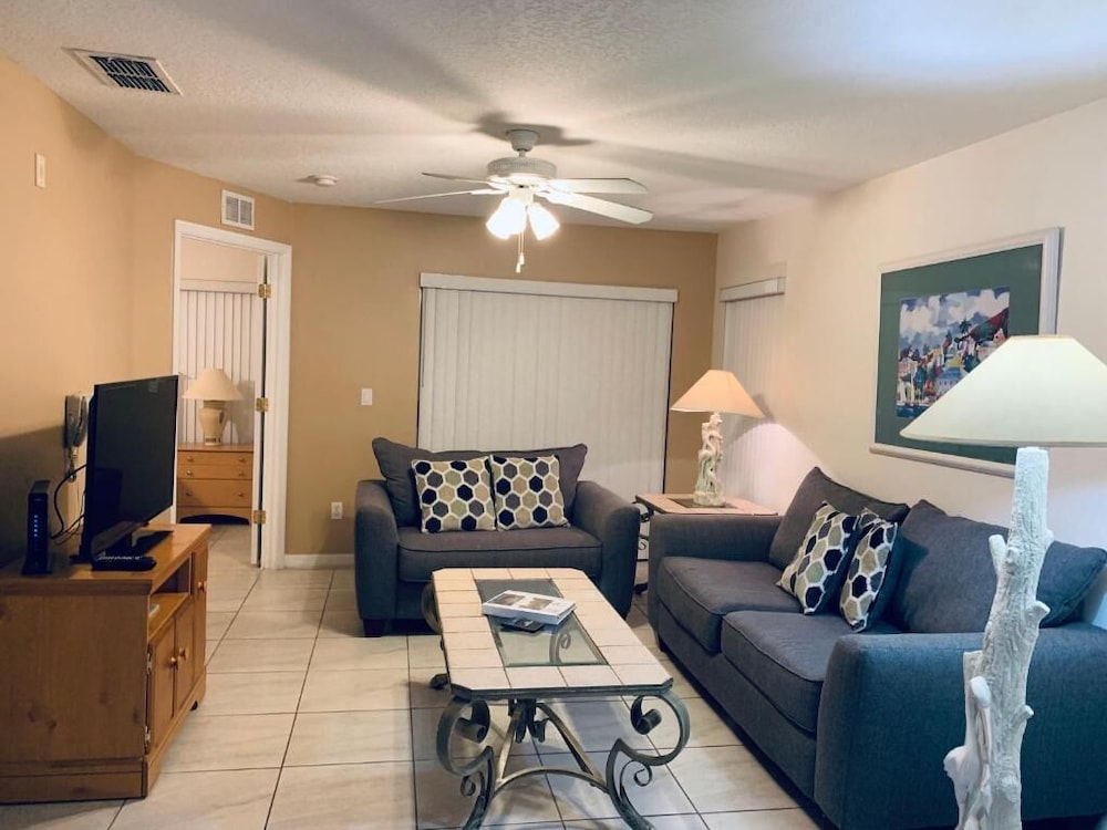 Townhome, 3 Bedrooms, Patio (Superior)