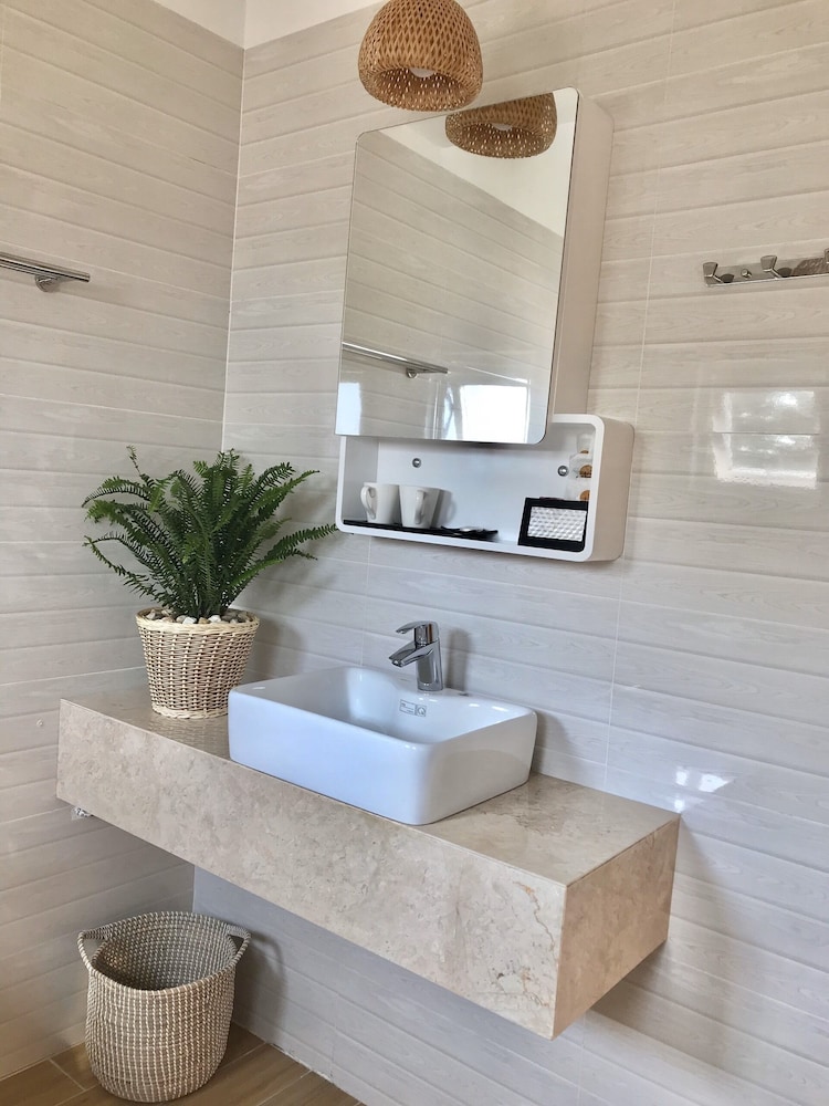Deluxe Bungalow - Photo 5