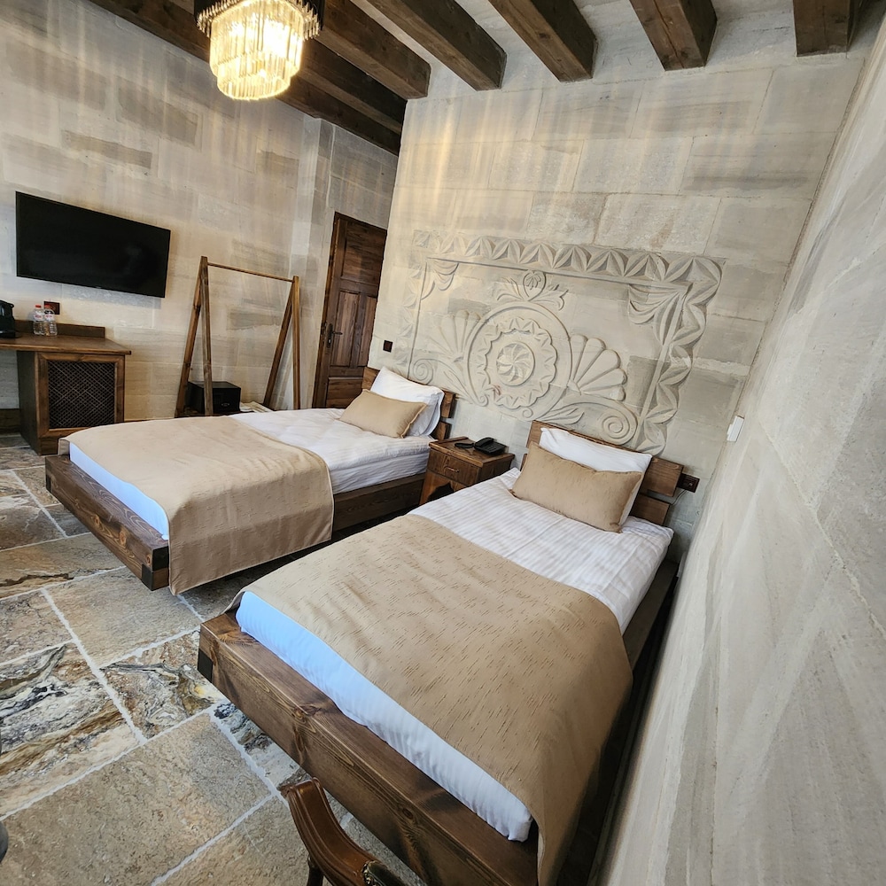 Deluxe Twin Room, Non Smoking, City View photo 3