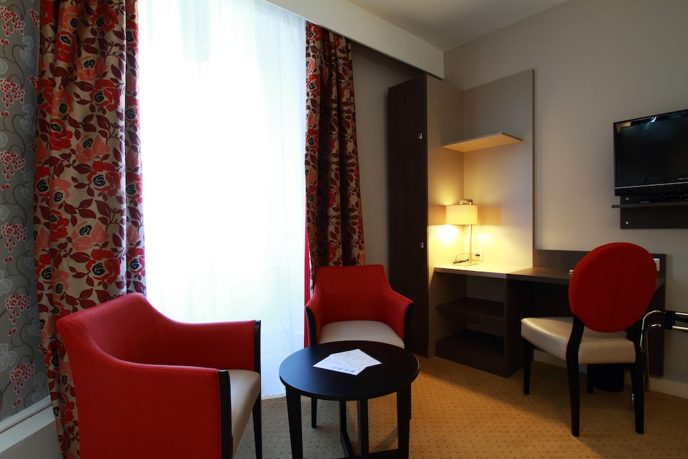 Superior Room - Photo 6