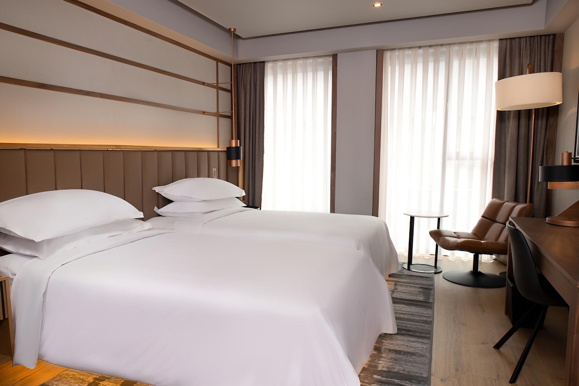 Premium Room, 2 Twin Beds - Photo 2