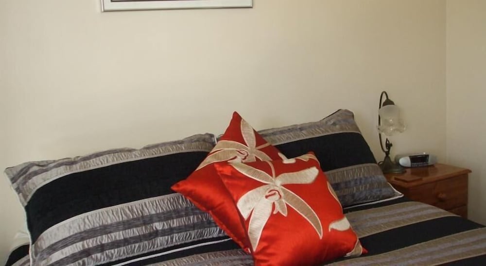 Wisteria Room photo 3