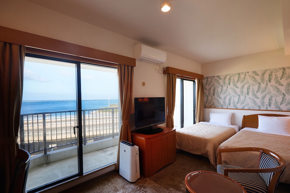 Triple Room, Multiple Beds, Non Smoking, Ocean View - Photo 4