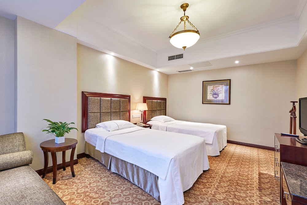 Family Suite Room - Photo 2